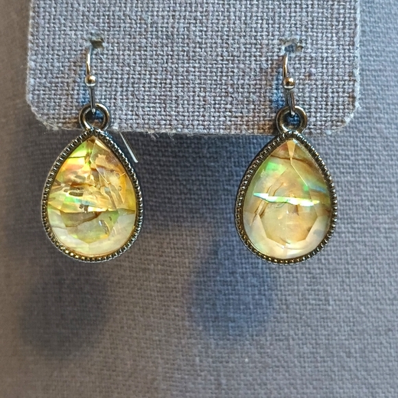 Jewelry - Natural Labradorite Earrings